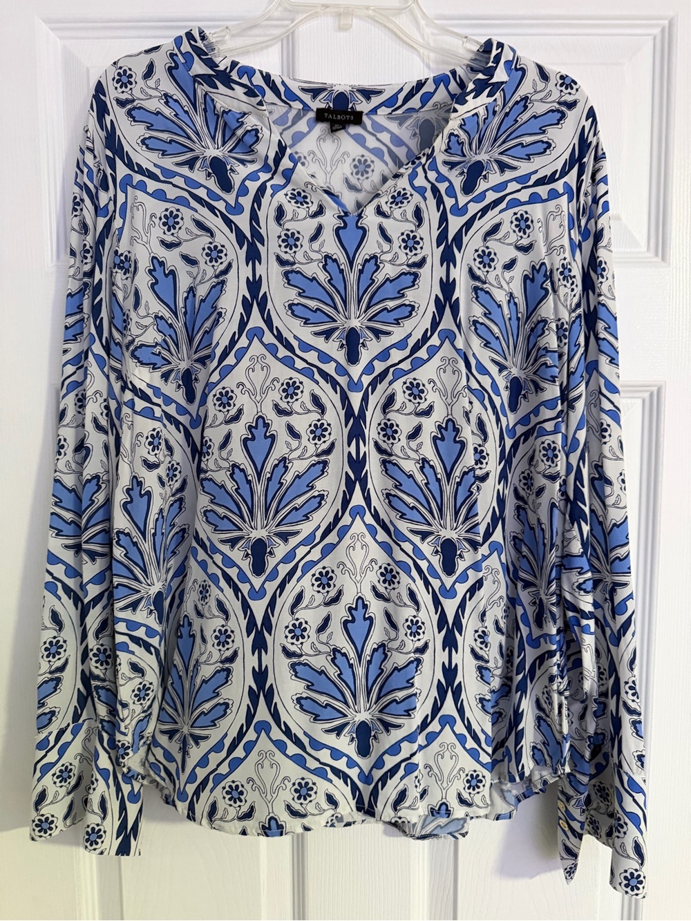 Talbots Blue and White Printed V-Neck Long Sleeve Blouse